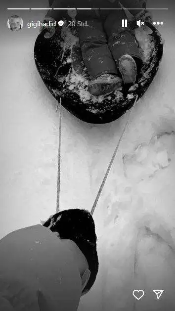 Gigi Hadid Tochter, Khai, im Schnee